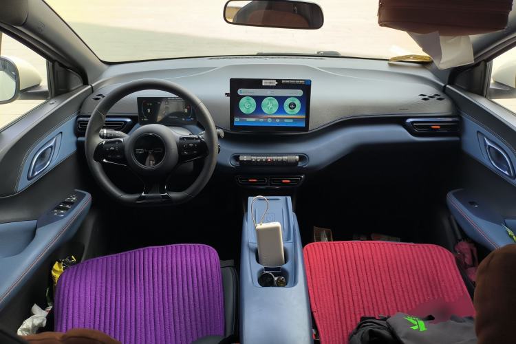 Used BYD Seagull 2024 Honor Edition 305km Dynamic Version Center Console