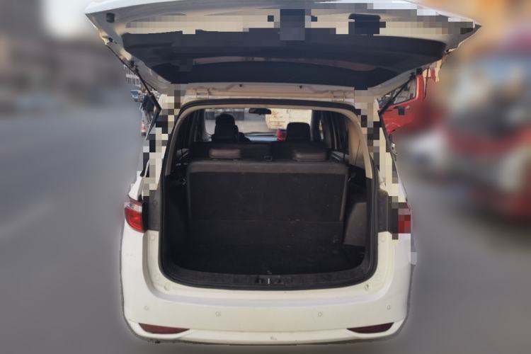 Used CHANGAN KAICHENG Oushang A600 2016 1.5L Manual Fashion 7-Seater Trunk