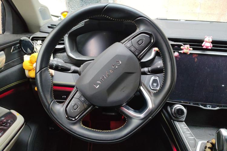 Used Lynk & Co 05 2022 2.0T Two-Wheel Drive Shine Halo