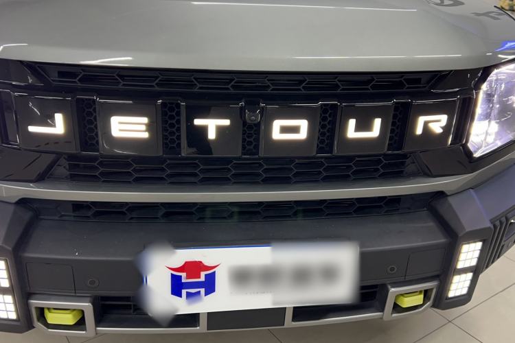 Used JETOUR Traveler 2023 2.0T All-Wheel Drive CrossPRO+ Exterior 6