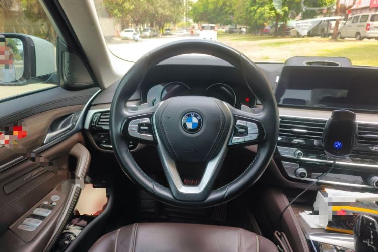 Used BMW 5 Series 2018 Facelifted 530Li Luxury Edition Premium Package
