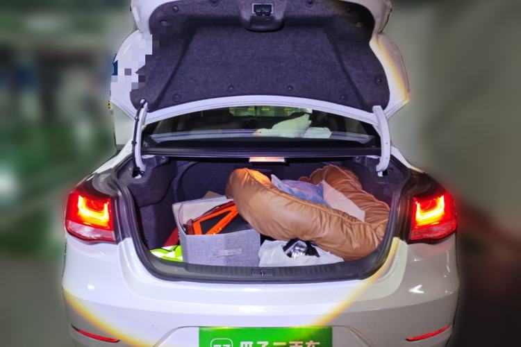 Used Chevrolet Malibu 2016 1.6T Automatic Luxury Edition Trunk