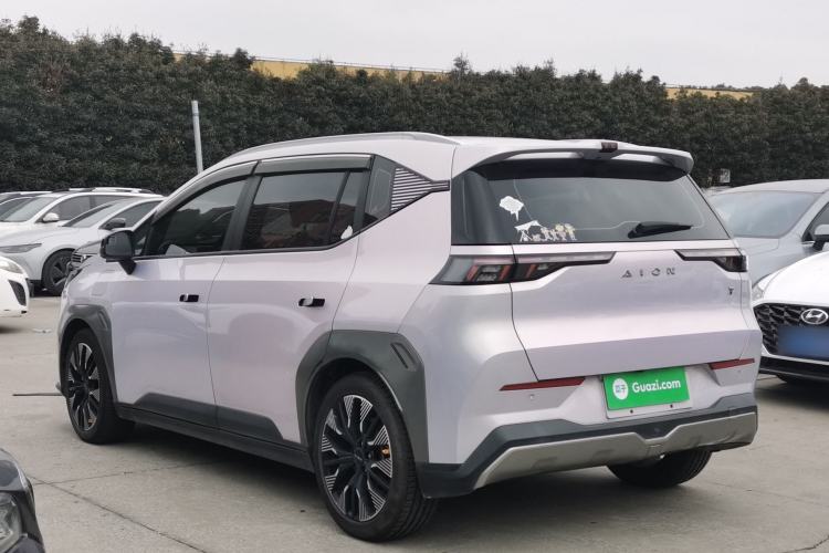 Used AION Y 2022 70 Tech Edition Lithium Iron Phosphate