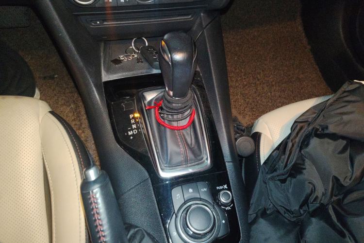 Used Mazda 3 Axela 2014 Sedan 2.0L Automatic Sport Model
