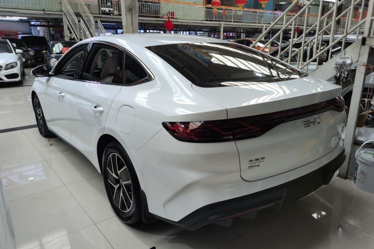 Used BYD Qin L 2024 DM-i 80KM Beyond Model Rear Left 45 Deg