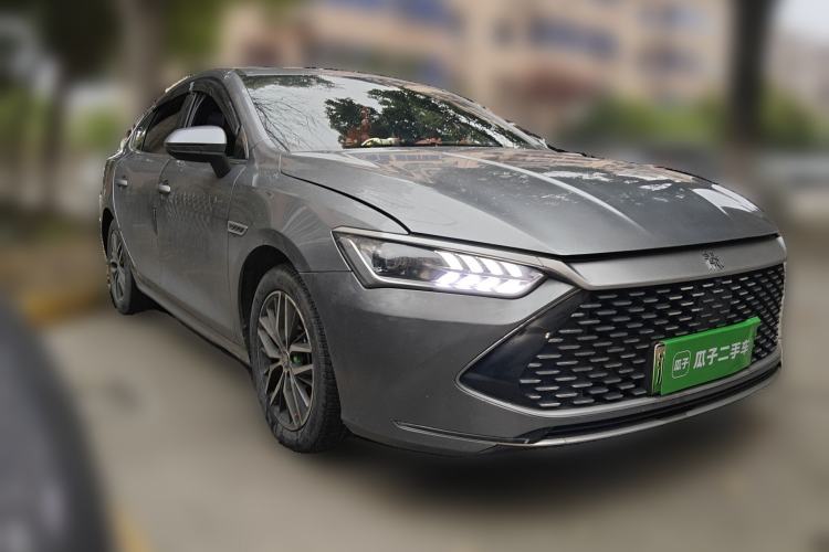Used BYD Qin PLUS 2021 DM-i 55KM Flagship Model Front Right 45 Deg