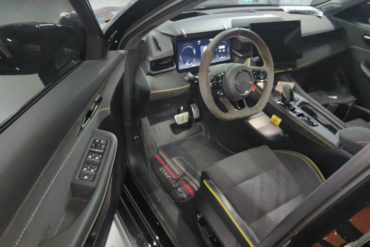 Used Lynk & Co 03 2025 03+ 2.0TD Automatic Performance Package
