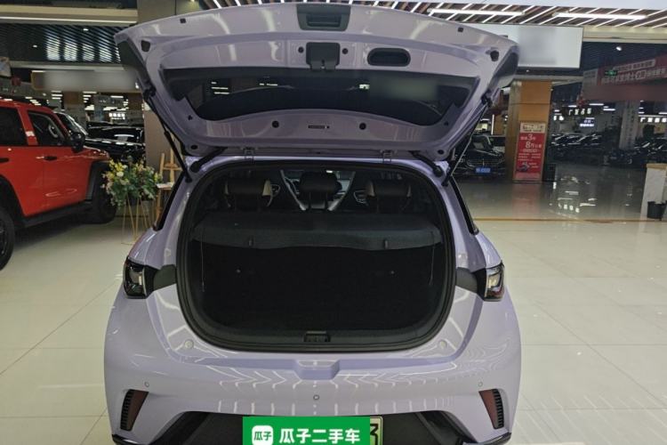 Used BYD Dolphin 2023 420 km Fashion Edition Trunk