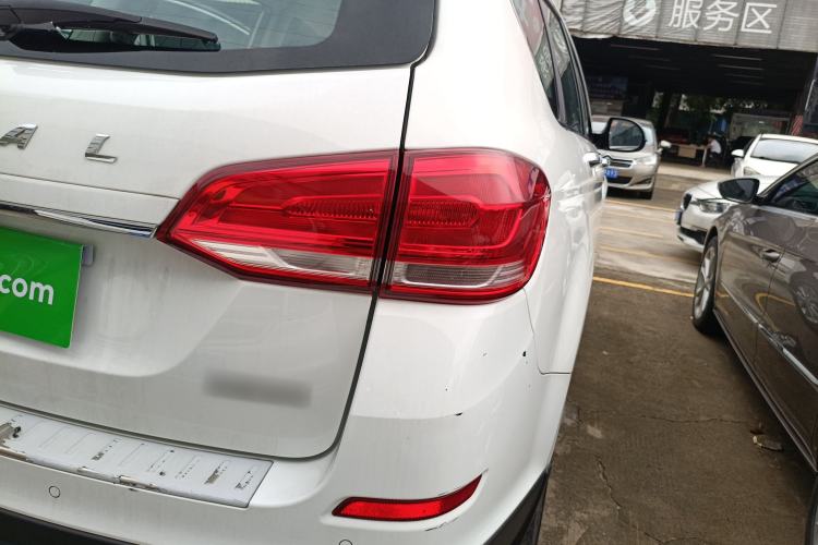Used Haval H6 2021 Sport Edition 1.5T Automatic Elite Smart Connectivity Model with Hexagonal Grille
