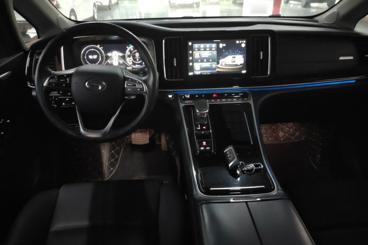 Used GAC Trumpchi M8 2023 Lingxiu Series 390T Prestige Edition Center Console