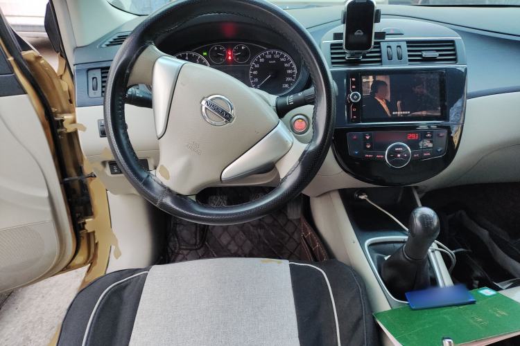 Used Nissan Tiida 2011 1.6L Manual Smart Version Steering Wheel