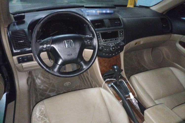 Used Honda Accord 2006 2.4L heated version