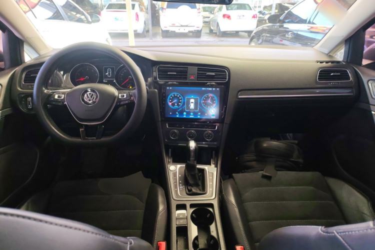 Used Volkswagen Golf 2018 230TSI Automatic Luxury Version