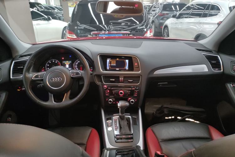 Used Audi Q5 2017 Plus 40 TFSI Technology Model
