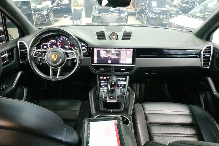Used Porsche Cayenne 2019 Cayenne 3.0T Center Console
