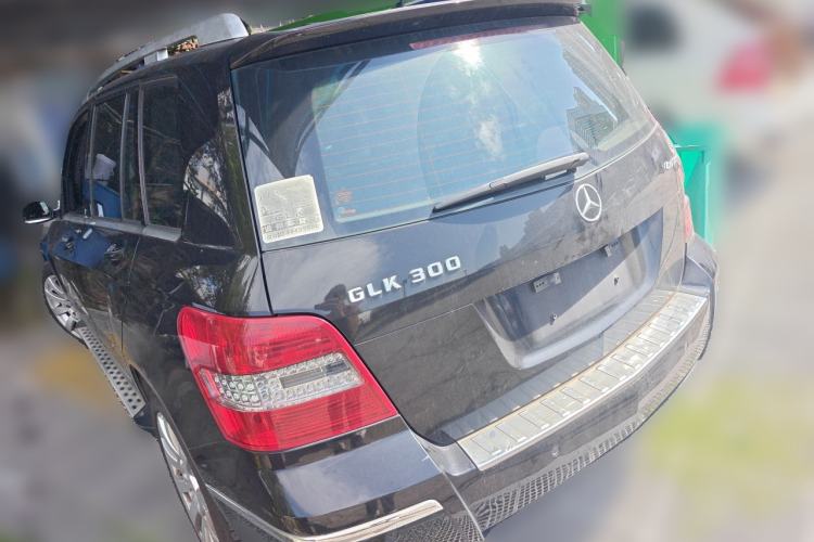 Used Mercedes-Benz GLK-Class 2011 GLK 300 4MATIC Luxury Model Rear Left 45 Deg