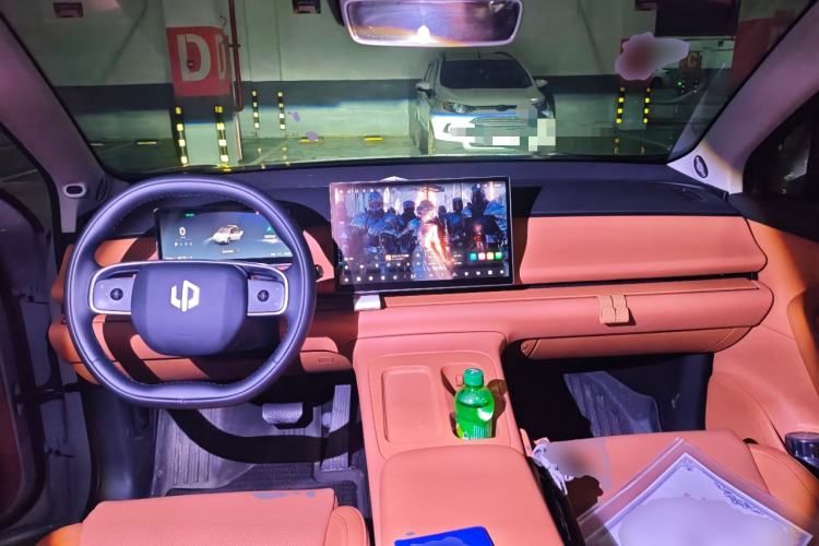 Used Leapmotor C10 2024 530 Smart Edition Center Console