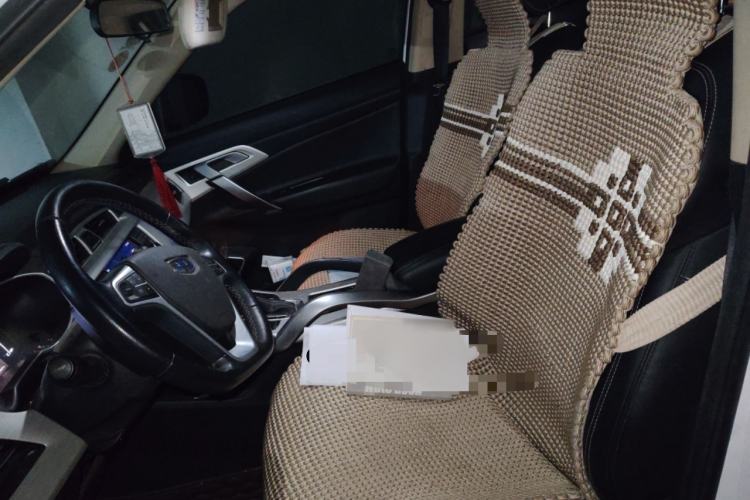 Used Geely Auto Emgrand X7 Sport 2018 1.8TD Automatic Two-Wheel Drive Smart Connect 4G Internet Edition