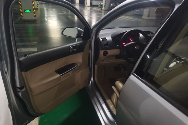 Used Volkswagen Polo 2009 Jingqing 1.6L Automatic Fashion Edition Driver Seat