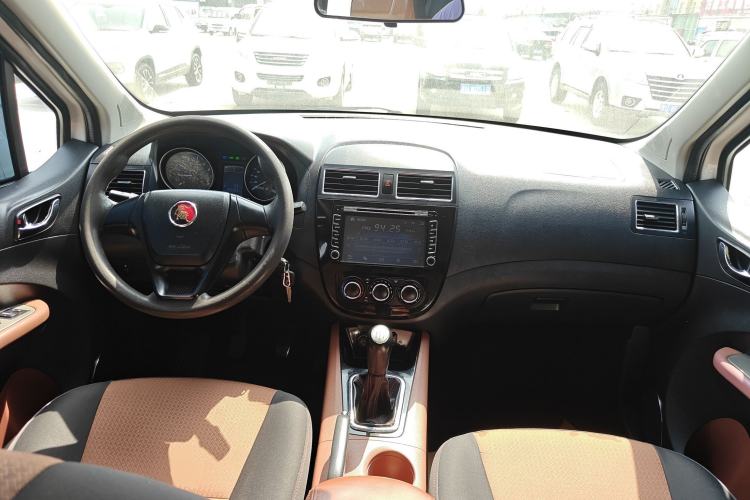 Used FORTHING Joyear X5 2013 1.6L Manual Luxury Model Center Console