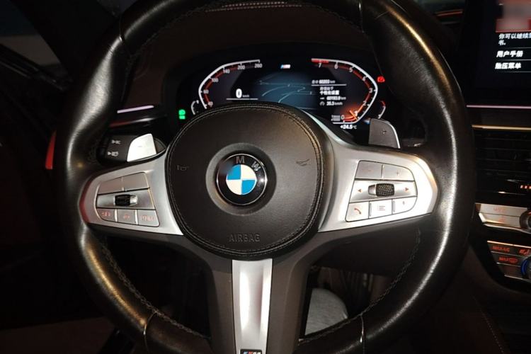 Used BMW 5 Series 2022 Second Facelift 530Li Leading Edition M Sport Package
