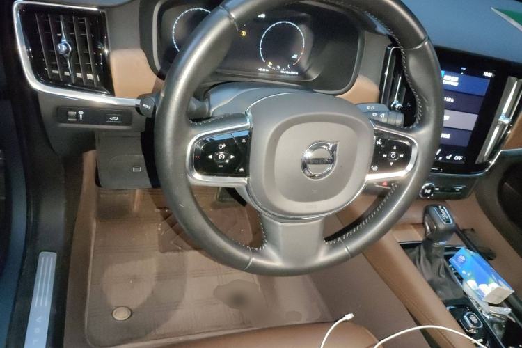 Used Volvo S90 2020 T5 Zhiyi Luxury Edition
