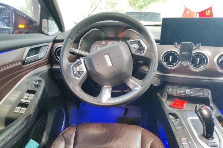 Used Wey VV6 2021 2.0T Two-Wheel Drive Smart Plus
