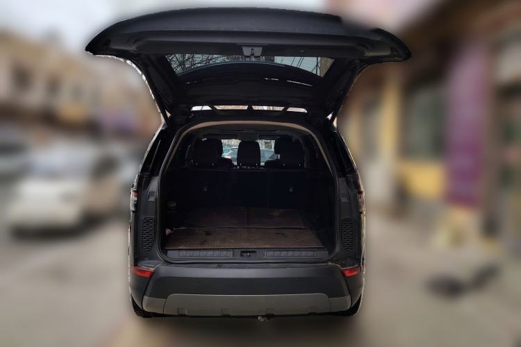 Used Land Rover Discovery 2018 3.0 SC V6 SE