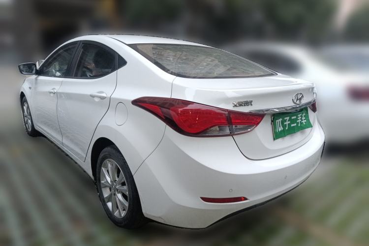 Used Hyundai Elantra (5th Generation / Langdong) 2016 1.6L Automatic Smart Version