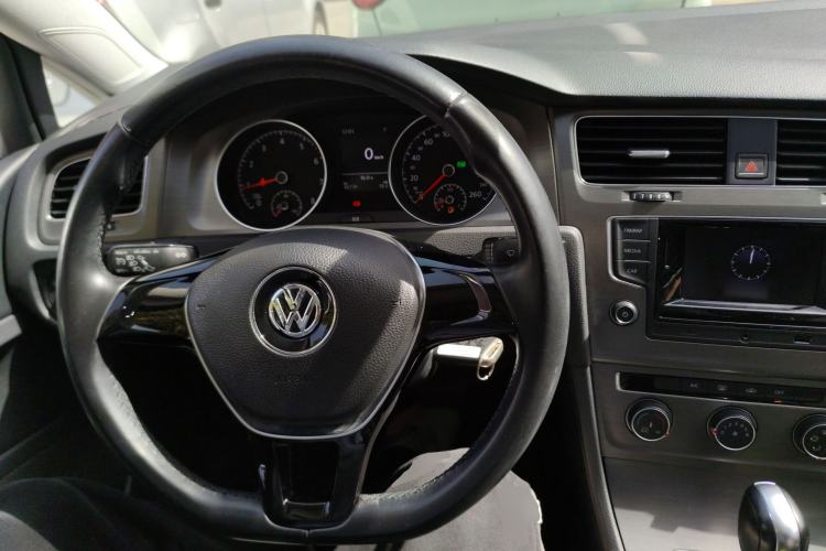 Used Volkswagen Golf 2016 1.6L Automatic Comfort Model
