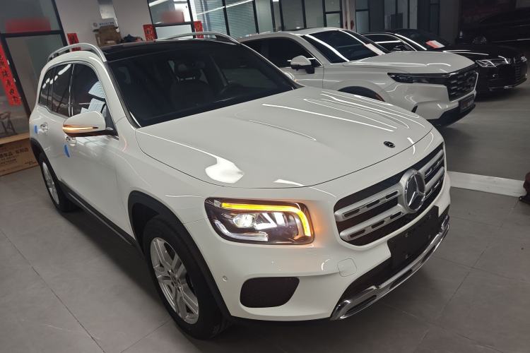 Used Mercedes-Benz GLB 2021 GLB 200 Dynamic Edition Front Right 45 Deg