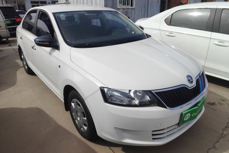 Used Skoda Rapid 2016 1.6L Manual Front-Wheel-Drive Version