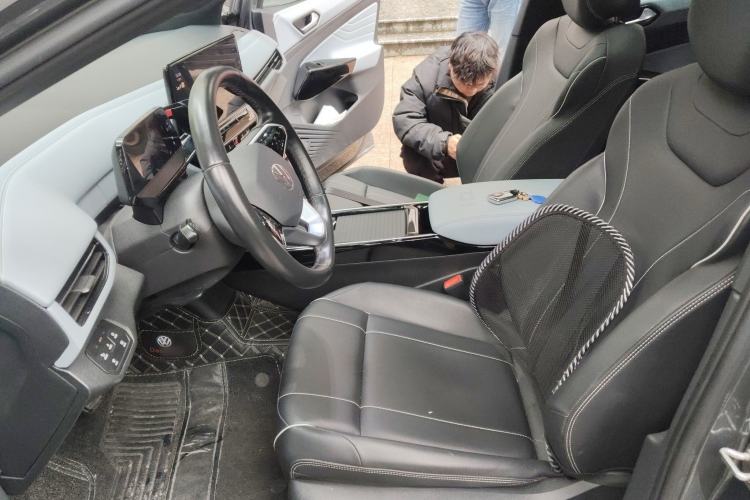 Used Volkswagen ID.4 X 2022 Pure Long-Range Version Left Front Seat