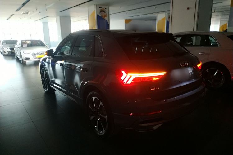 Used Audi Q3 2022 40 TFSI RS Package Performance Model
