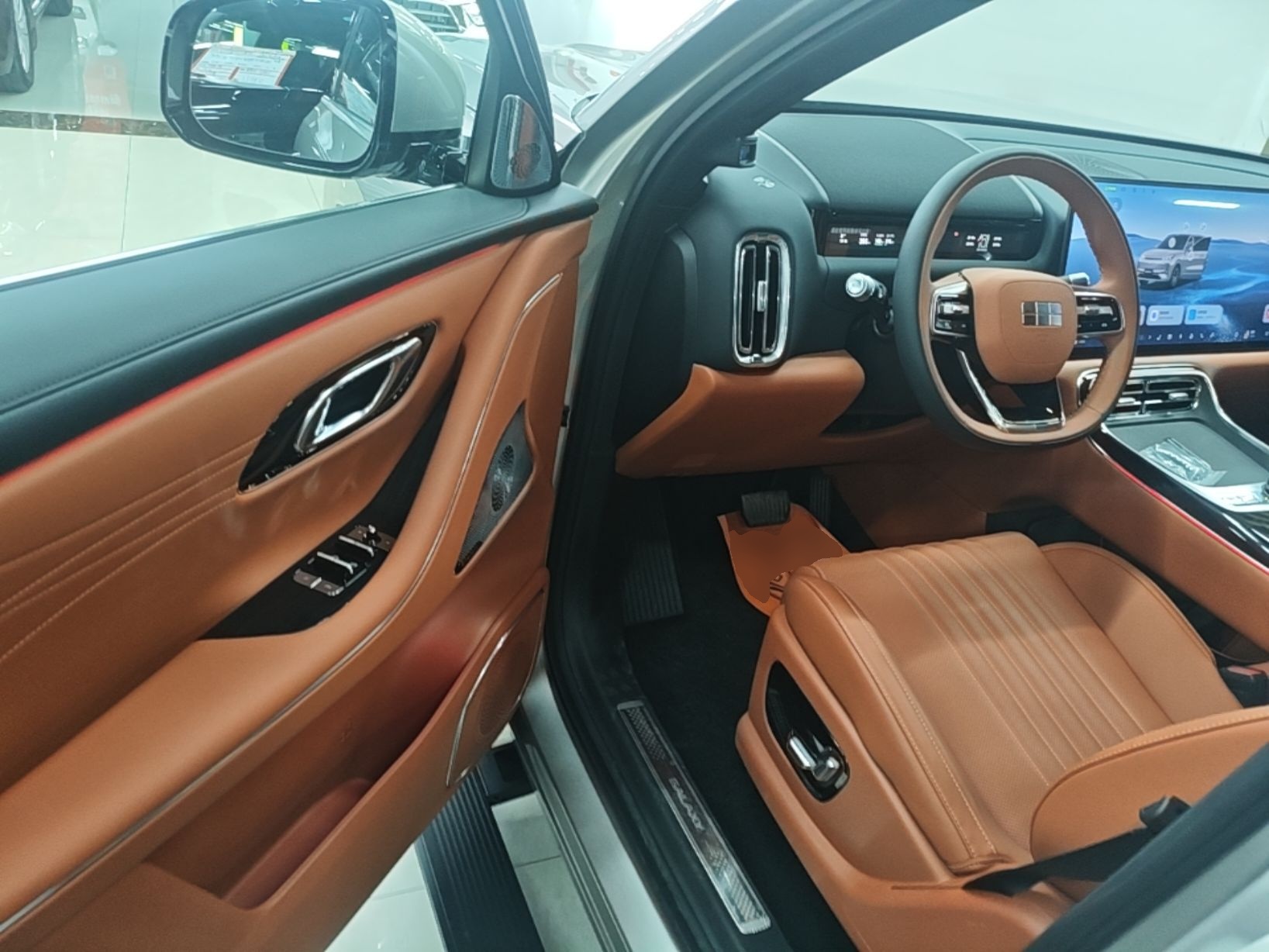 Geely Galaxy M9 2025 Model 230km Two-Wheel-Drive Long-Distance Edition — снимка 18