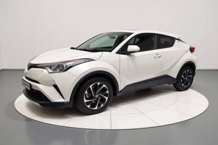 Used Toyota IZOA 2018 2.0L Yichi Version China VI Standard