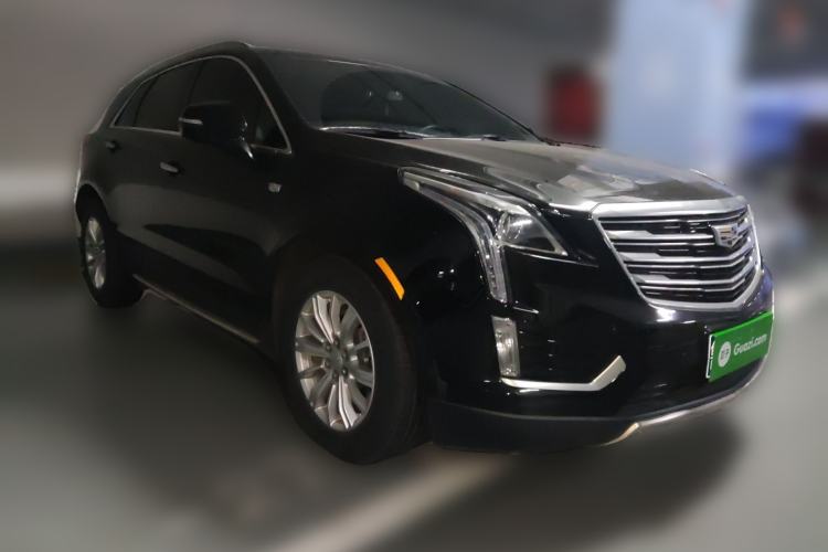 Used Cadillac XT5 2018 28E Four-Wheel Drive Tech Version Front Right 45 Deg