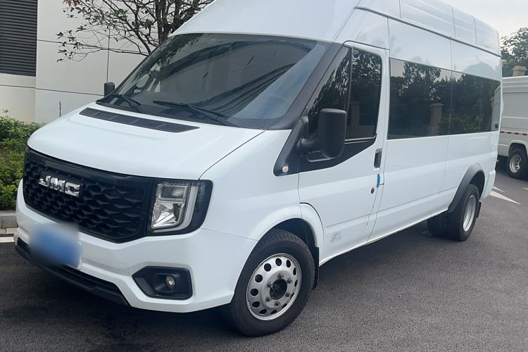 Used JMC Fushun 2023 2.0T Manual Diesel Long-Wheelbase High-Roof Business Van with Dual Rear Tires 6–9 Seats