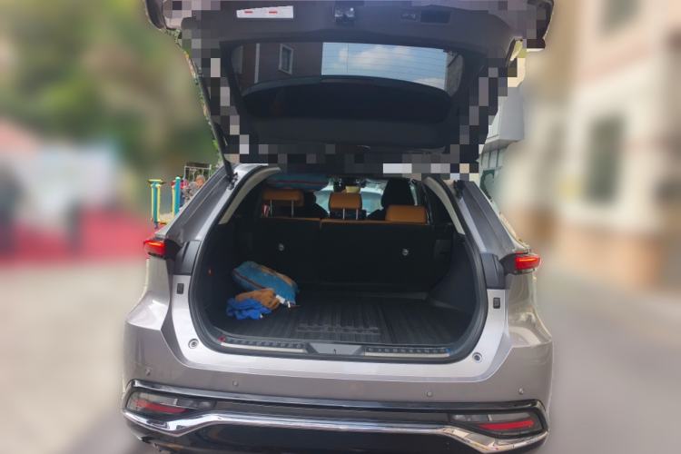 Used Toyota Venza 2023 2.0L CVT Two-Wheel Drive Prestige Version
