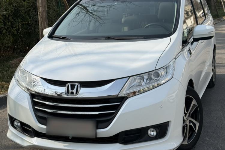 Used Honda Odyssey 2015 Revised 2.4L Luxury Edition