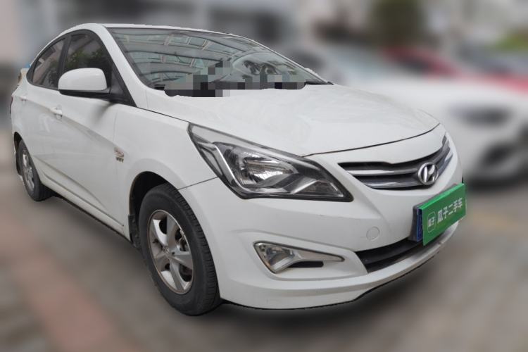 Used Hyundai Verna (older generation) 2016 1.4L Automatic Smart GLS Front Right 45 Deg