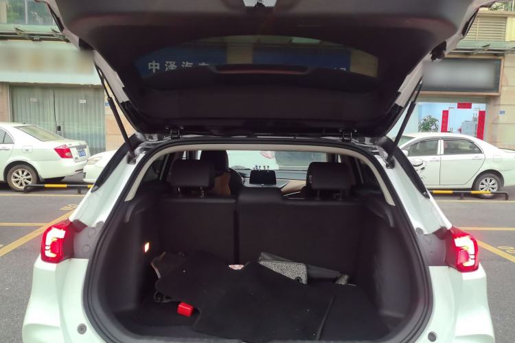 Used Buick Encore 2021 332T CVT Luxury Version Trunk