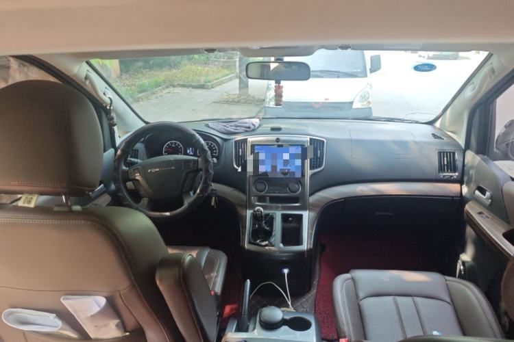 Used FORTHING Lingzhi PLUS 2021 2.0L Manual Luxury 7-Seater Center Console