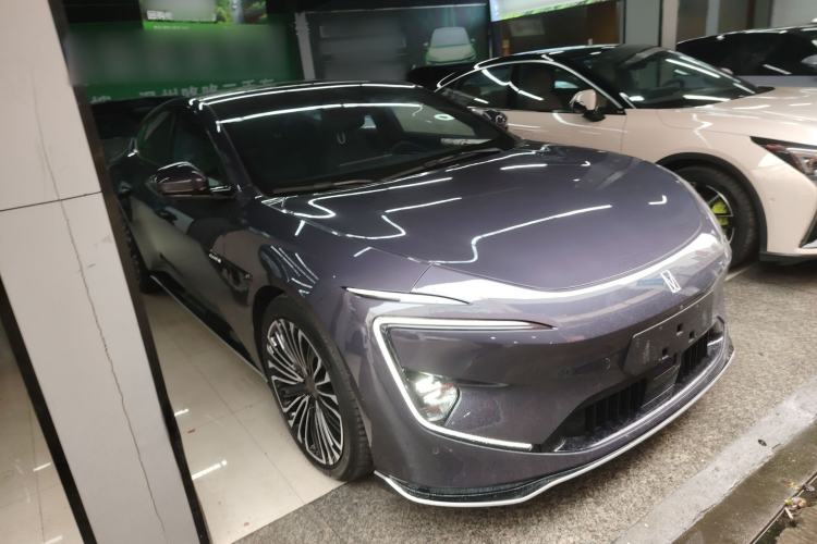 Used Avatr 12 2026 Ultra Pure-Electric All-Wheel-Drive Version Front Right 45 Deg