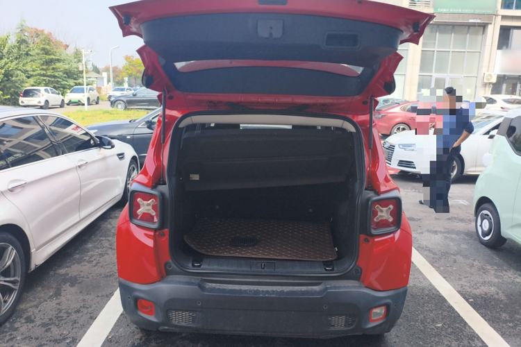 Used Jeep Renegade 2017 180T Automatic High-Energy Version