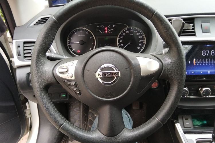 Used Nissan Sylphy 2019 1.6XV CVT Smart Connect Luxury Edition China VI Standard Steering Wheel