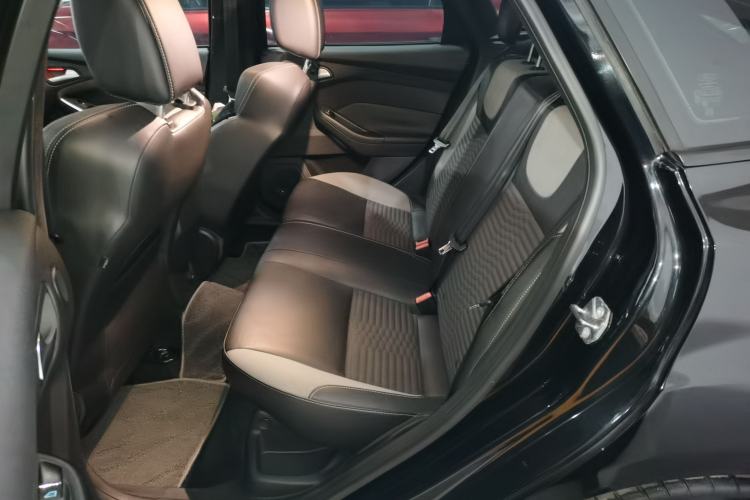 Used Ford Focus 2013 2.0T ST Standard Edition