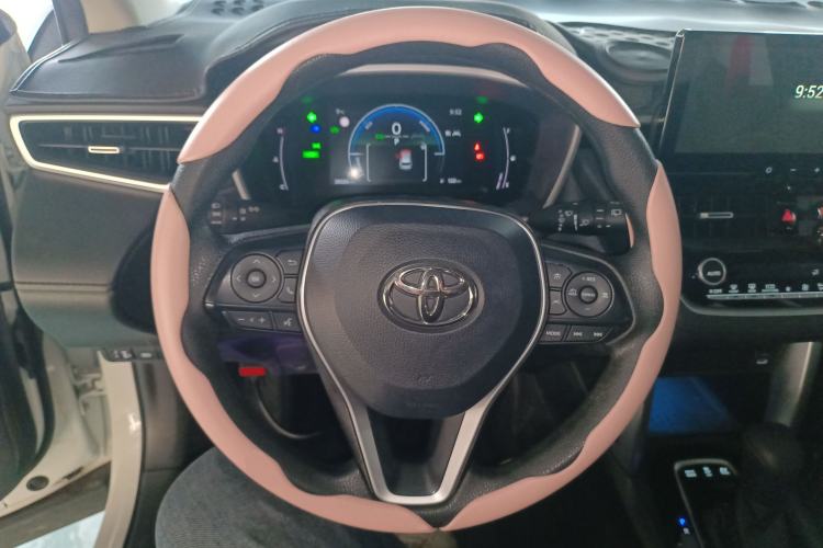 Used Toyota FRONTLANDER 2023 2.0L Smart Electric Hybrid Dual-Engine Deluxe Version Steering Wheel