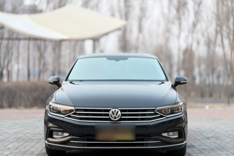 Used Volkswagen Magotan 2020 330TSI DSG Luxury Edition Exterior 1