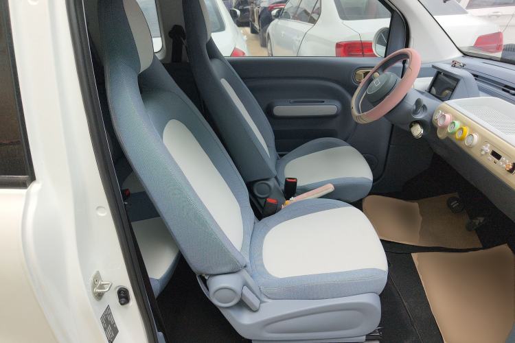 Used Bestune Pony 2024 170km Vitality Horse Right Front Seat